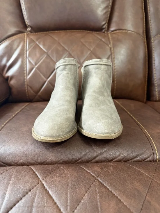Sugar Western Taupe Studded Trim Low Heel Ankle Booties - Picture 2 of 10
